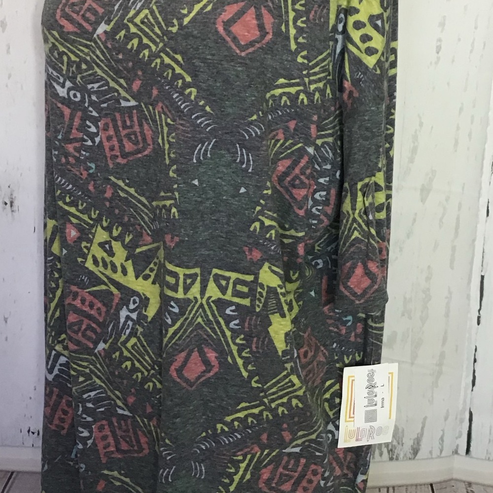 Lularoe Irma - Picture 7 of 7